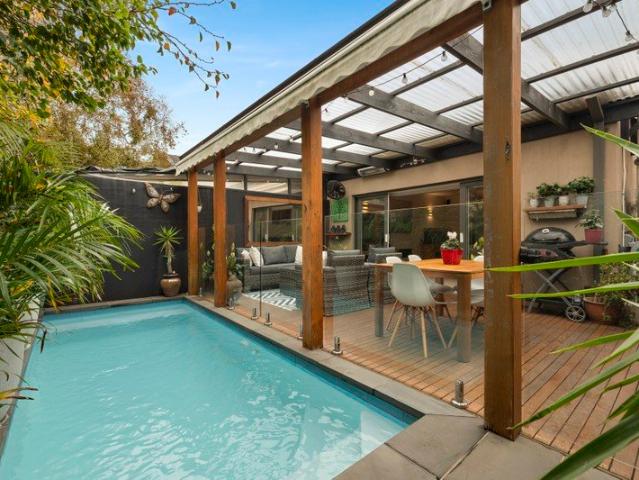A Dream Indoor Outdoor Flow!