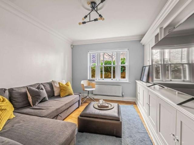 A excellently presented five bedroom home in the heart of Hampton