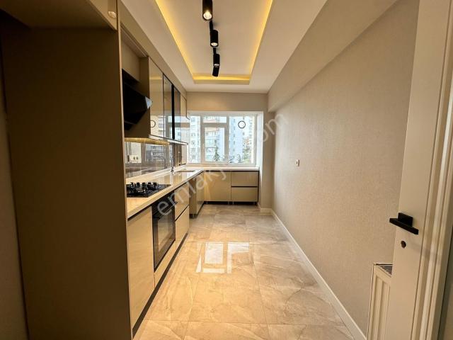 A.eğlence'de Park Manzaralı 3+1 Lüx Yapılı 120m2 Daire. !