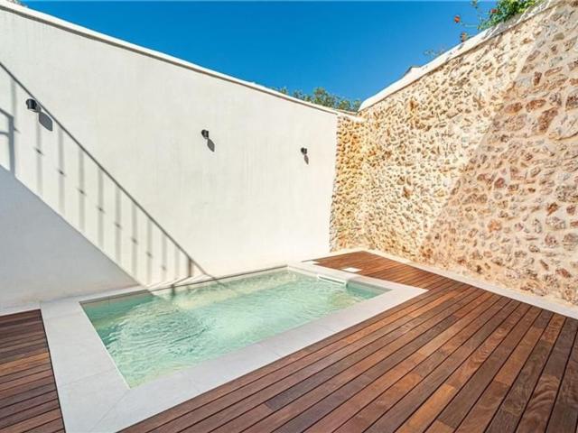 A estrenar. Casa de diseño con terraza. Exclusiva vivienda d. 0m² Campos