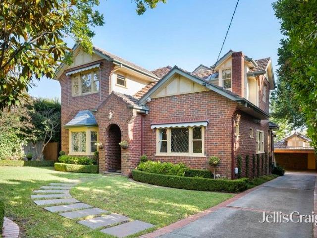 A family treasure of Golden Mile prestige