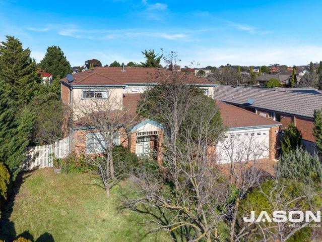 A Family Favourite on 693m² Opposite Parkland