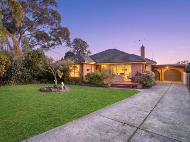 A Family Favourite with Exceptional Garage Space