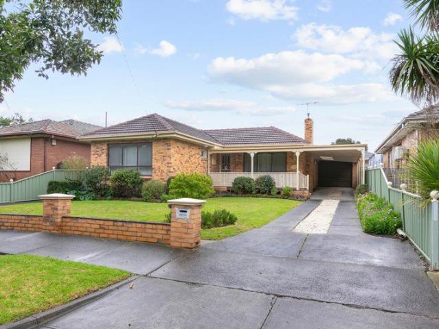 A Family Favourite with Space Inside and Out