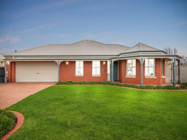 A Family Haven of Timeless Appeal