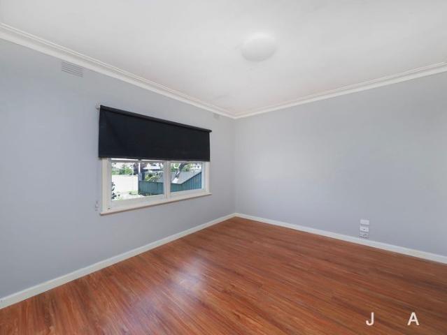 A Family Home, Moments from Downtown Sunshine