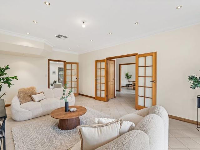 A family home offering space, comfort and convenience in the heart of Dover Gardens