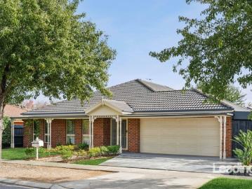 A FAMILY HOME BUILT FOR THE LONG INNINGS