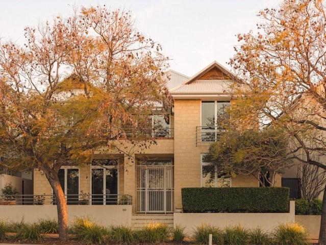 A FAMILY HOME BIG ON SIZE AND STYLE!