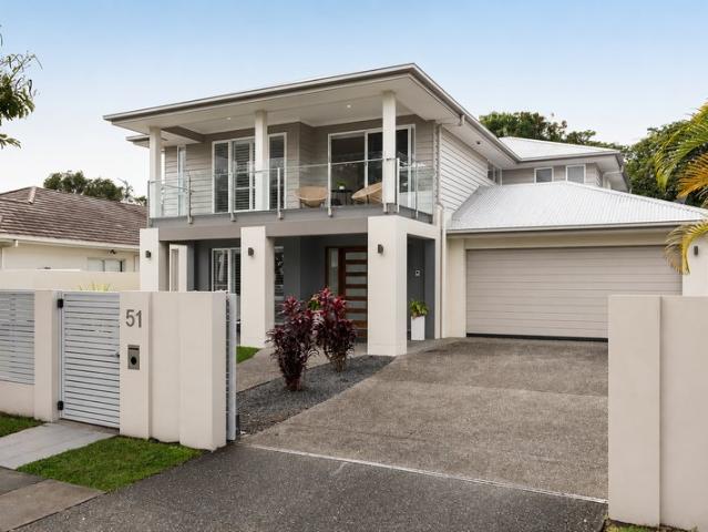 A Family Home in Biggera Waters Built for Long Days by the Pool