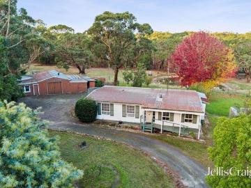 A family lifestyle retreat with space to grow