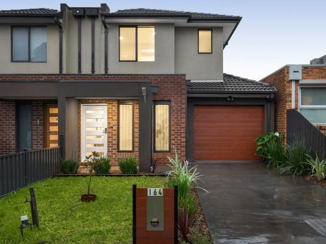 A Family Sanctuary with a North Facing Courtyard