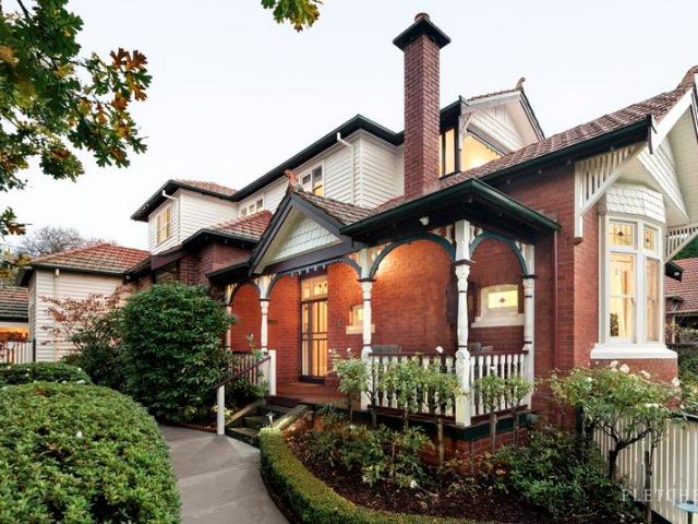 A Federation beauty in a sensational family location