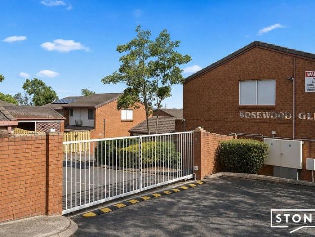 A Feel Good Townhouse You Can Call Home!