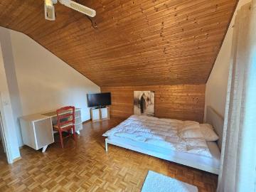 A few minutes from the EPFL, furnished room with bathroom