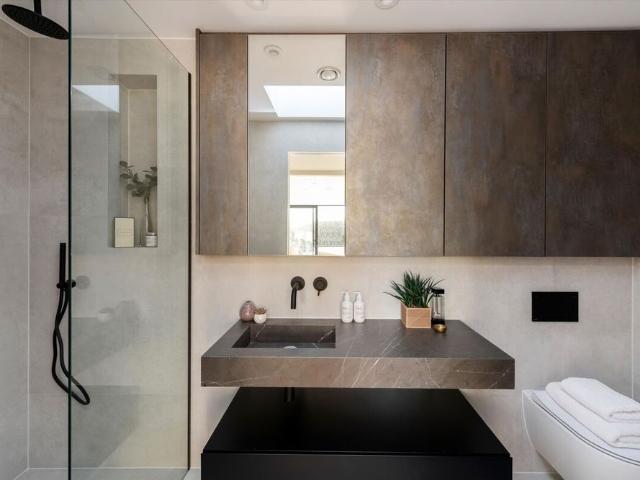 A five bedroom semi detached house available to rent in Gulliver Place, N10