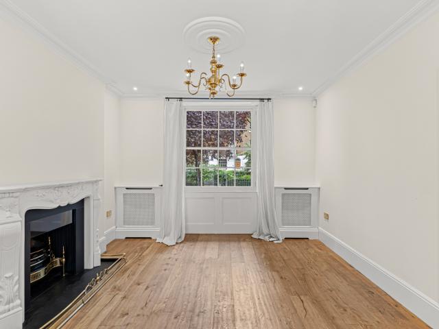 A Five Storey Knightsbridge Townhouse Overlooking a Leafy Garden Square