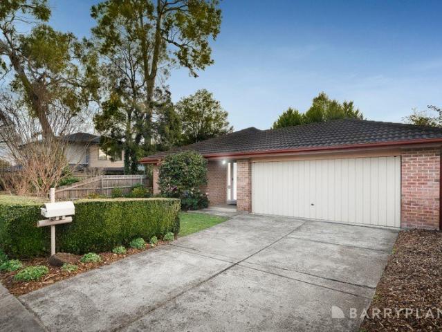 A Flawless Three Bedroom Retreat In A Peaceful Pocket