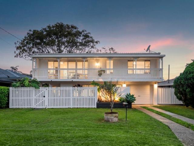Walk to Beach Lifestyle, Dual Living Versatility and Investor Appeal