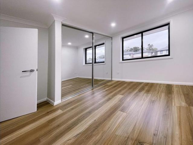 A Fonzie Flat in the Prime Location!