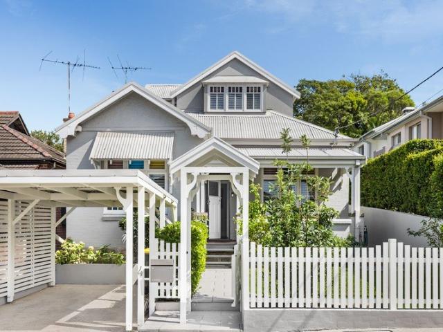 A forever family home in a bayside pocket