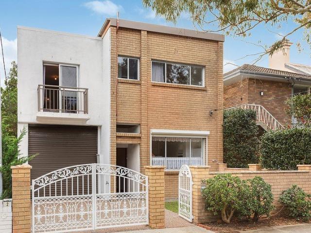 A Freestanding Bronte Home With A Bright Future