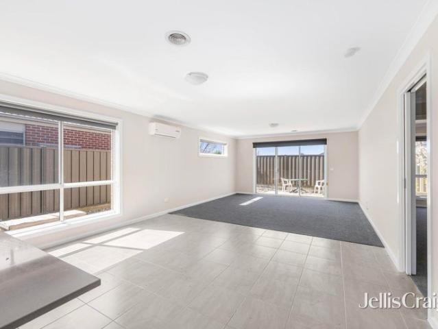 A Fresh Modern Family Home in a Quiet Sebastopol Pocket!