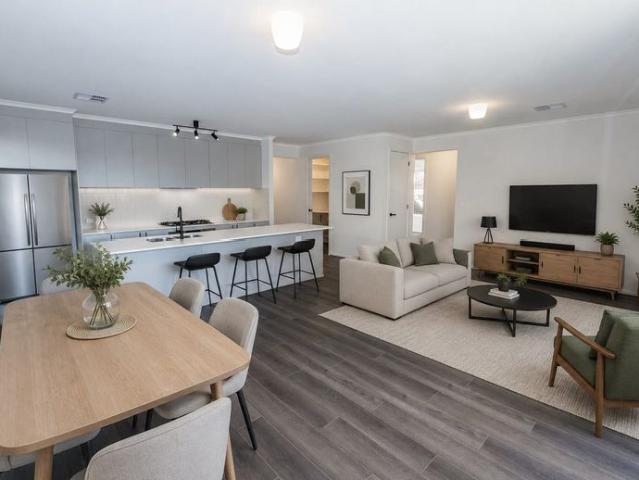 A fresh start in a freshly built home!