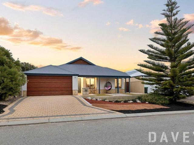 A Front Row Seat to Coastal Living!