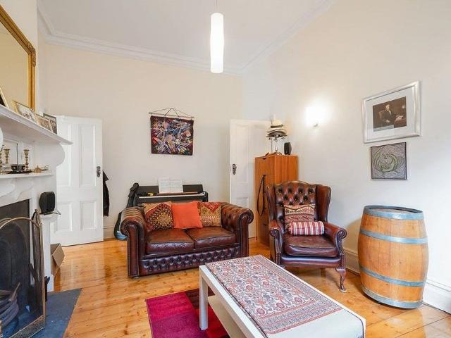 A Garden Cottage in the Heart of Adelaide