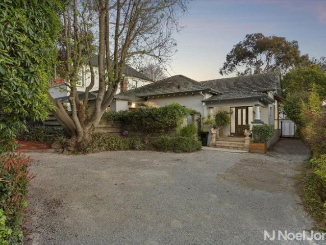 A Dual Living Garden Sanctuary With Room For All
