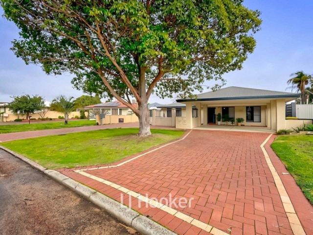 A Gem across from a Peaceful Reserve Outlook