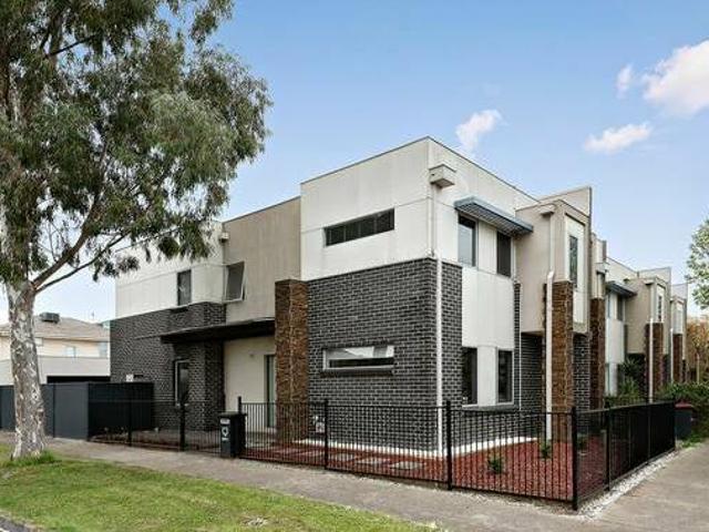 A GEM IN DANDENONG FOR A GREAT PRICE
