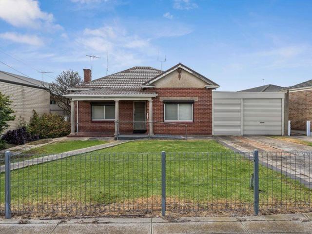A Generous Broadview Allotment with Endless Possibilities