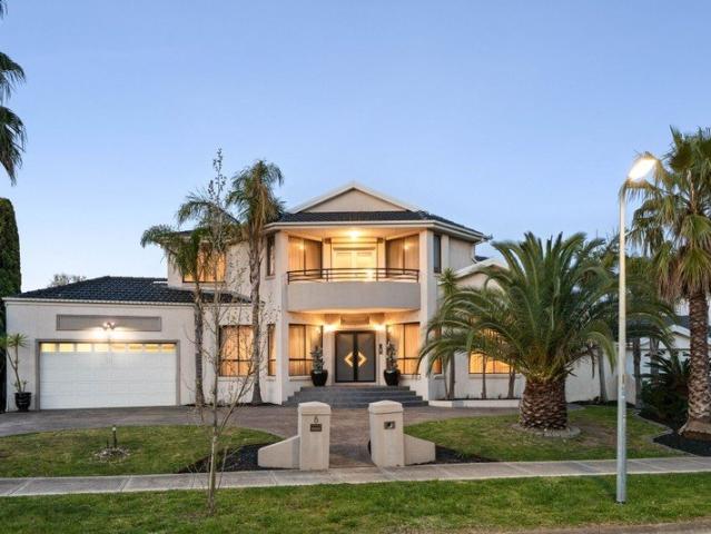 A Generous Family Home Made for Living and Entertaining