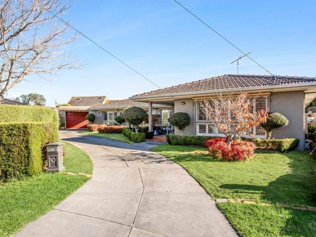 A Generous Family Home in One of Geelong's Most Sought After Suburbs