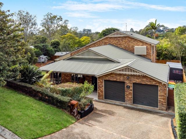 A Generous Home in a Hidden Corinda Enclave