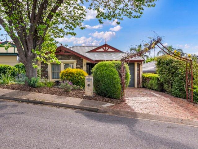 A Golden Grove Classic with Endless Potential