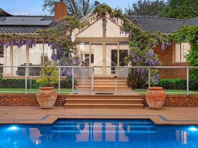A Golden Mile Family Estate Where Every Day Feels Like a Retreat