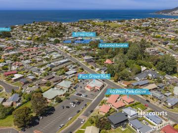 A Gorgeous Low Maintenance Unit in Sought After West Park Grove