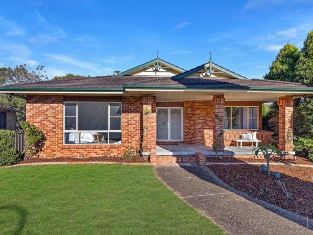 A GRAND DESIGN IN AN ELITE POCKET OF THIS PRESTIGE SUBURB