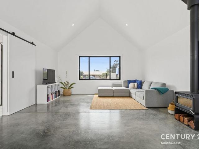 A Grand Design in Stunning Silver Sands