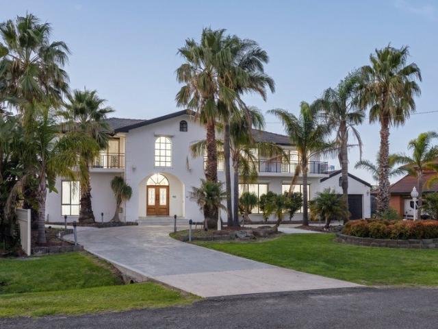 A Grand Expression of Contemporary Luxury