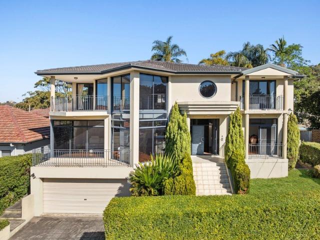 A Grand Family Residence Framed by Spectacular Water Views