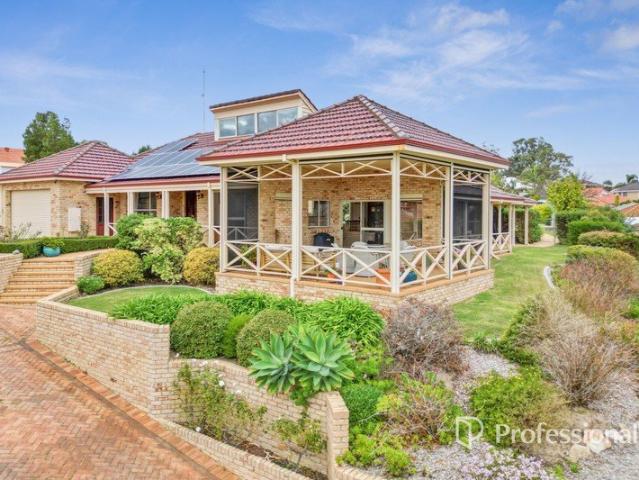 A Grand Family Retreat in Prestigious College Grove