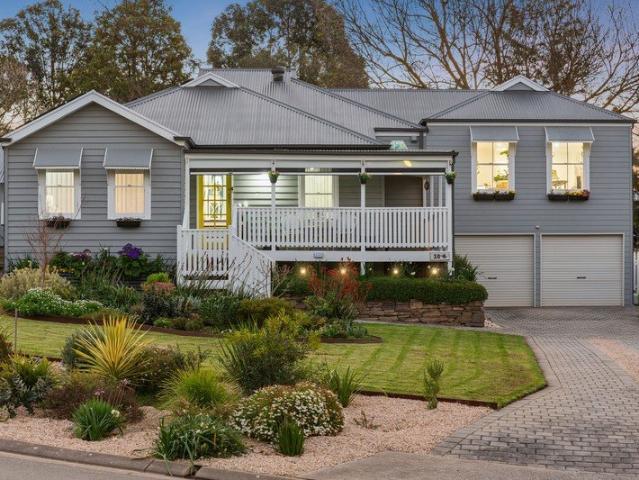 A Grand Family Retreat in the Heart of Nairne
