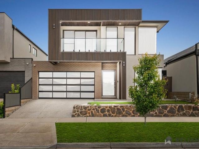 A Grand Residence Offering Unmatched Space and Style