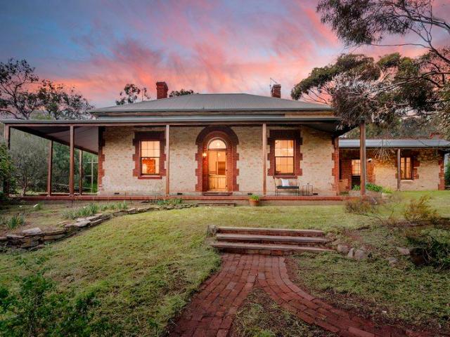 A grand sandstone villa, 3,874sqm of possibility.