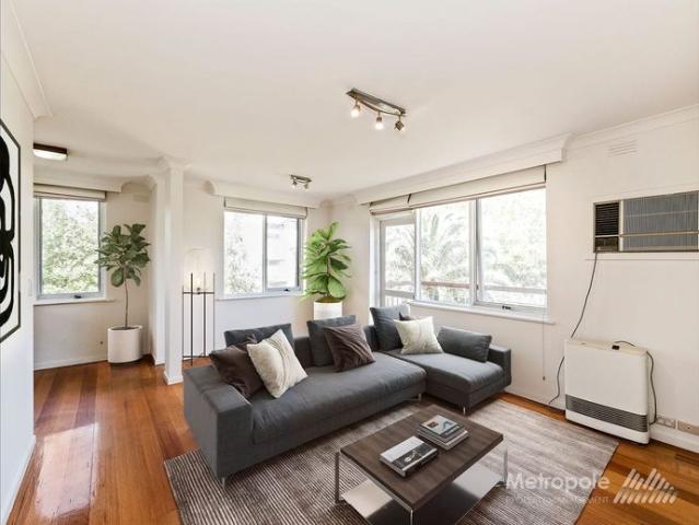 A GREAT APARTMENT
