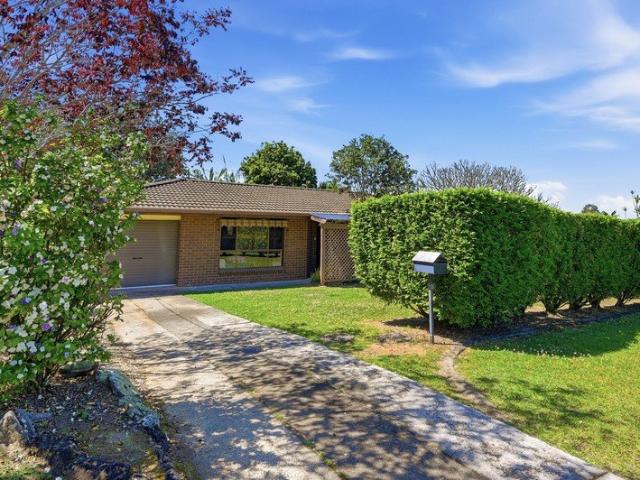 A Huge Backyard, Quiet Cul de Sac Living and the Perfect Place to Start!